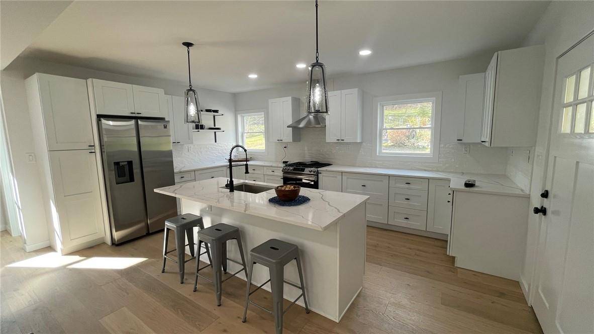 Millerton, NY 12546,490 Mill ST