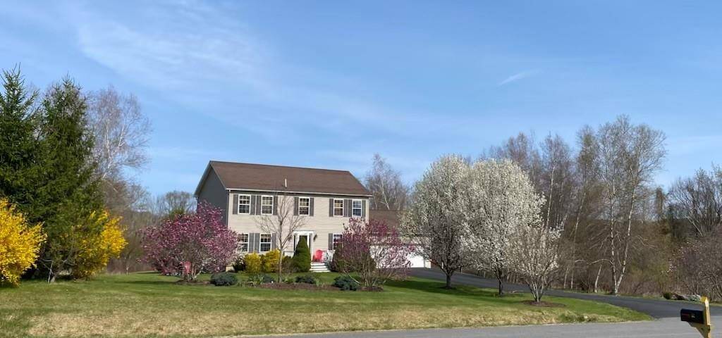 Millerton, NY 12546,57 Country View RD