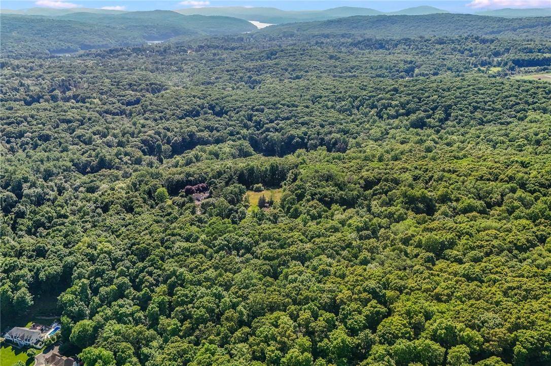 Katonah, NY 10536,3 Route 100