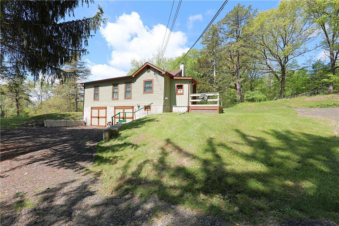 Kerhonkson, NY 12446,255 Clay Hill RD