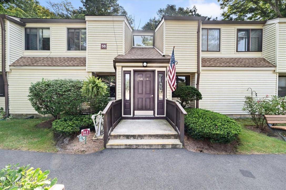 Yorktown Heights, NY 10598,56 Kirby Close #B