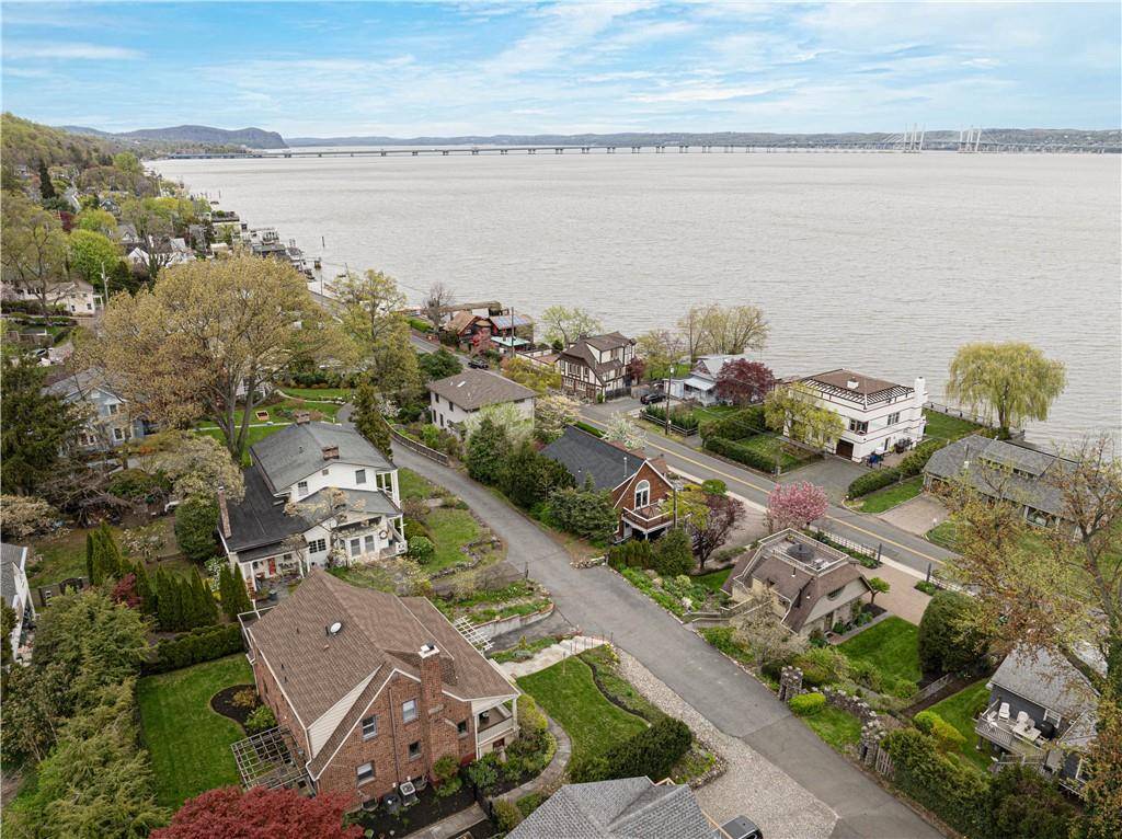 Piermont, NY 10968,720 Piermont AVE