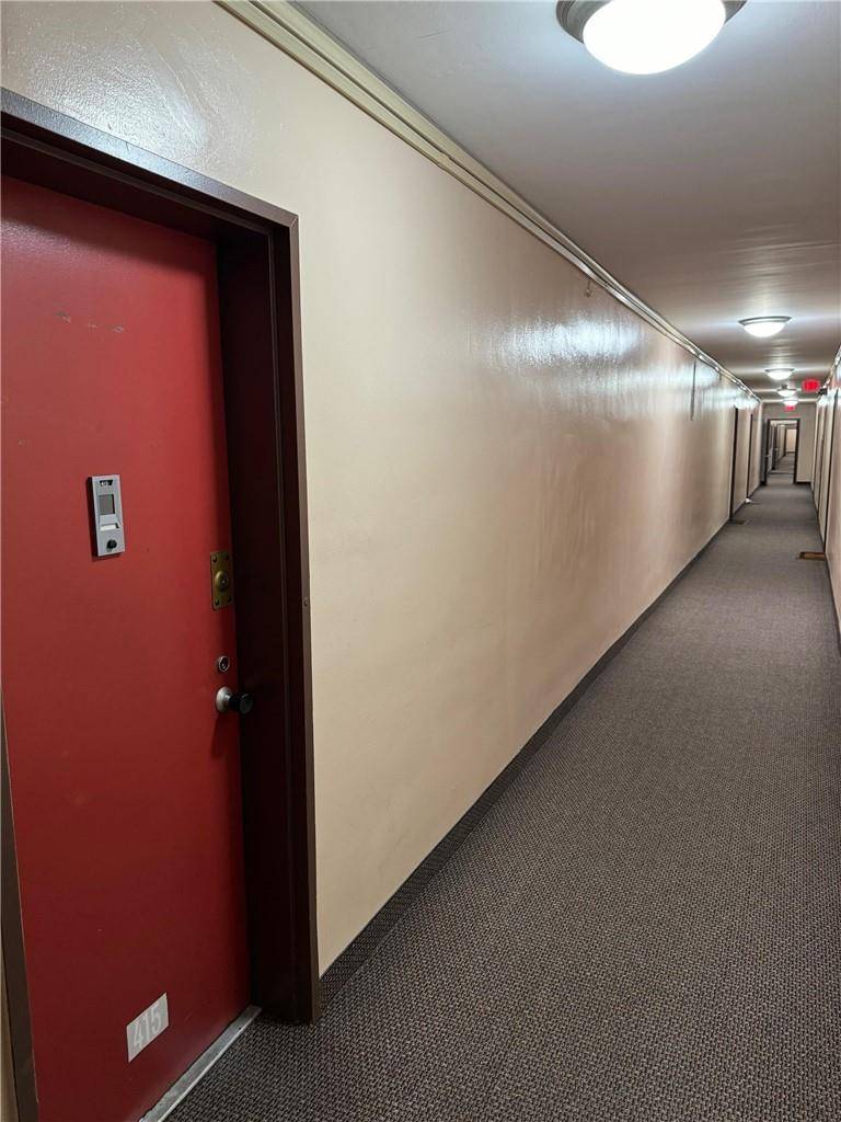 White Plains, NY 10606,505 Central AVE #415