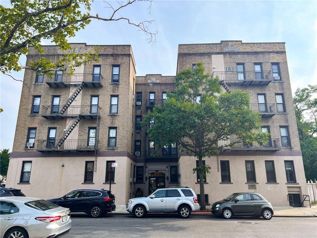 Brooklyn, NY 11228,680 81st ST #3B