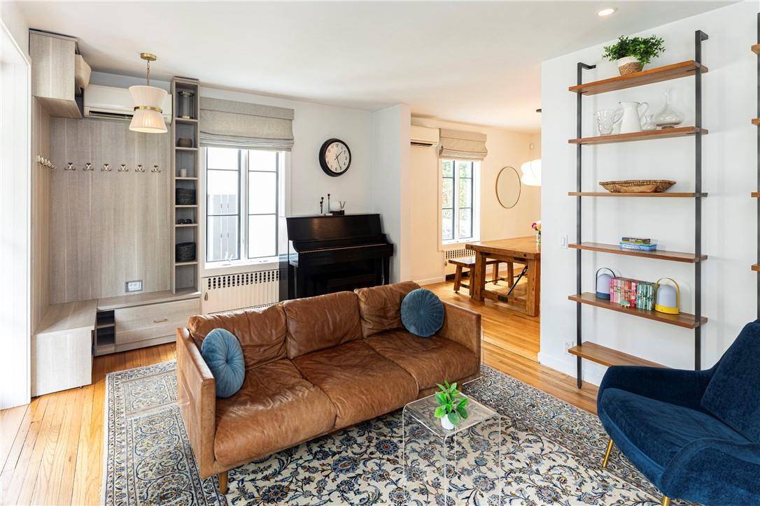 Bronxville, NY 10708,11 Park Avenue TER