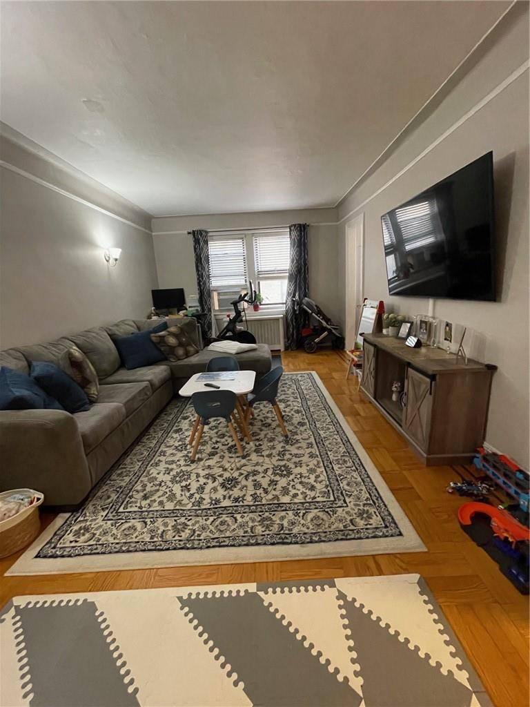 White Plains, NY 10605,10 NOSBAND AVE #4J