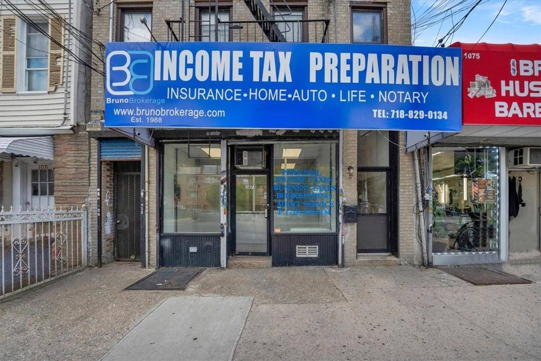 Bronx, NY 10472,1073 White Plains RD #1