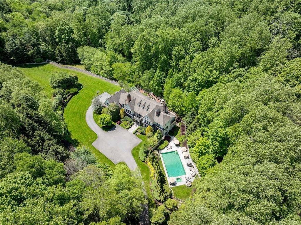 Armonk, NY 10504,5 Vincent LN