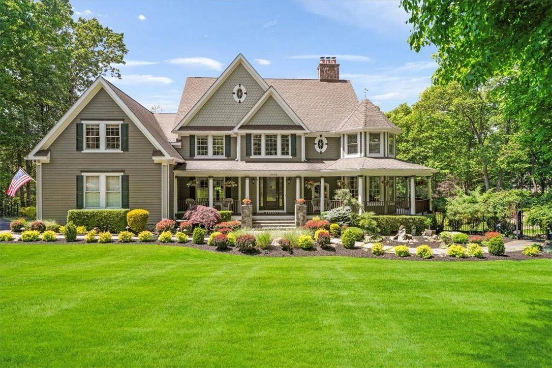 Yorktown Heights, NY 10598,1989 Hunterbrook RD