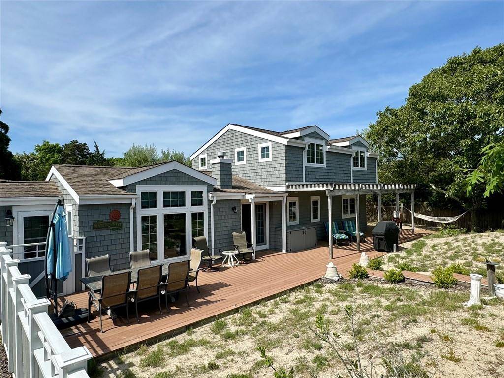 East Hampton, NY 11930,25 Mako LN