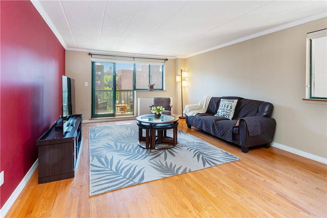 Bronx, NY 10463,3220 Fairfield AVE #6C