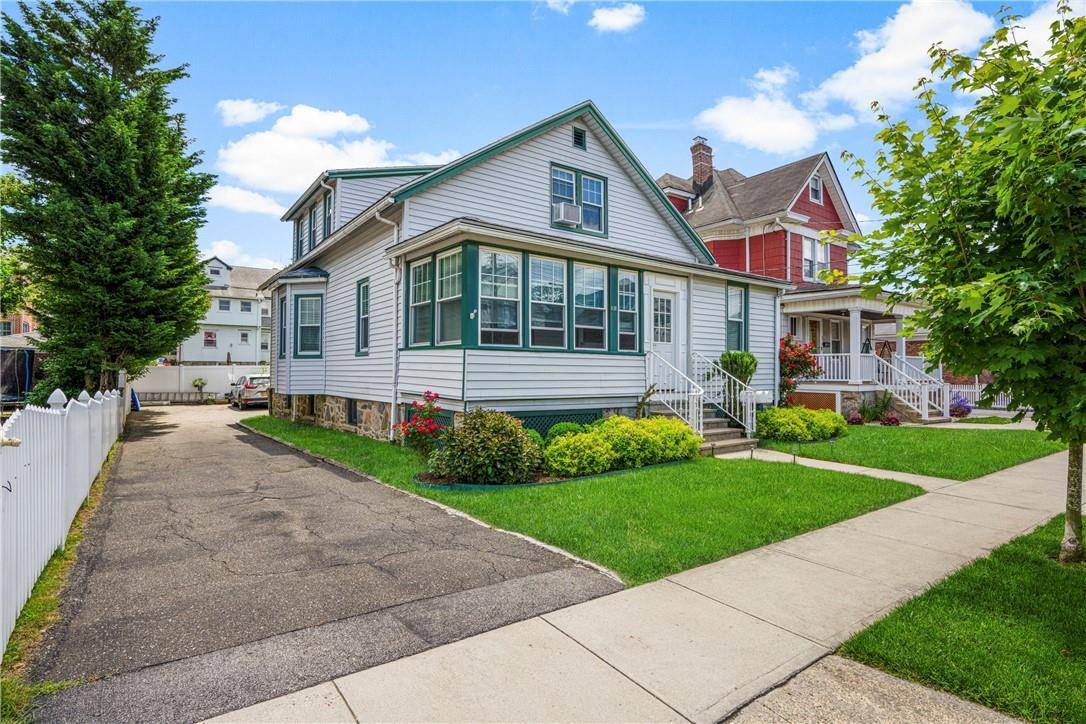 Pelham, NY 10803,218 Second AVE