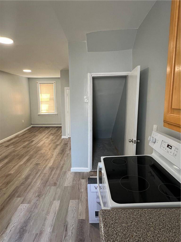 Yonkers, NY 10701,55 Poplar ST #1