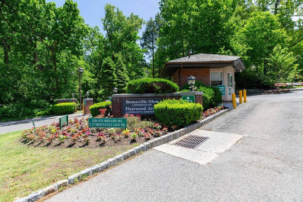 Bronxville, NY 10708,4 Bronxville Glen DR #1-11