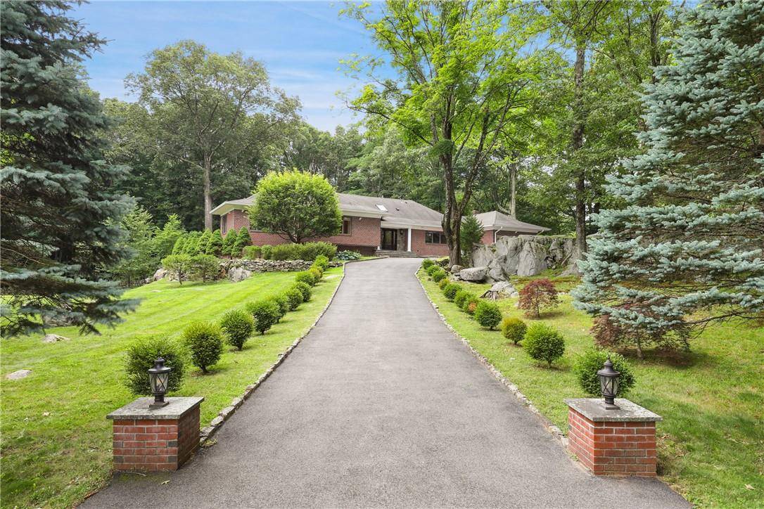 Armonk, NY 10504,5 Warren PL