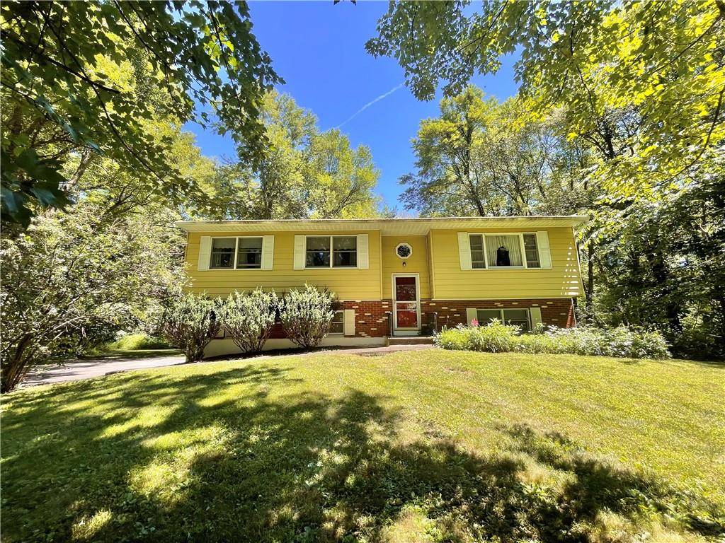 Hopewell Junction, NY 12533,18 Shadow LN