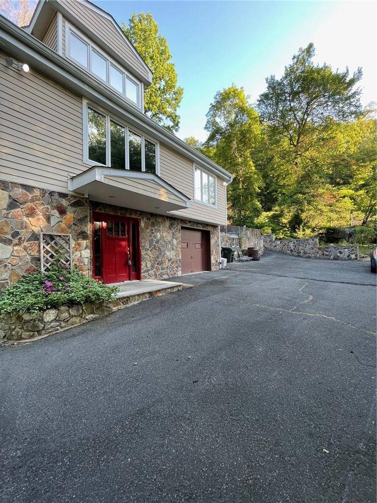 Highland Falls, NY 10928,65 Kleitz AVE