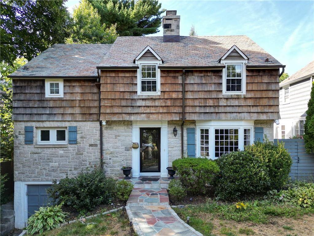 Mount Vernon, NY 10552,190 E Devonia AVE
