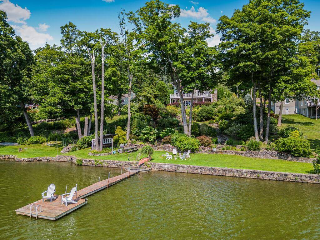 South Salem, NY 10590,33 Truesdale Lake DR