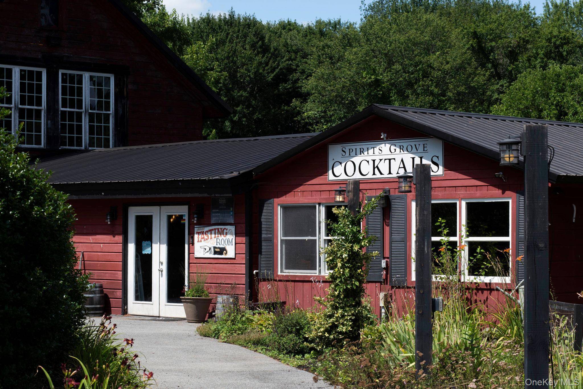 Germantown, NY 12526,1727 Route 9