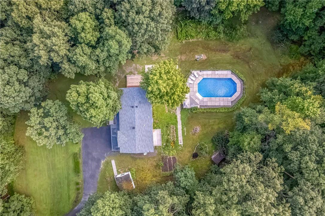 Modena, NY 12548,38 Country Pond LN