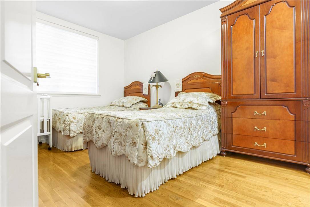 Brooklyn, NY 11249,764 kent AVE #2
