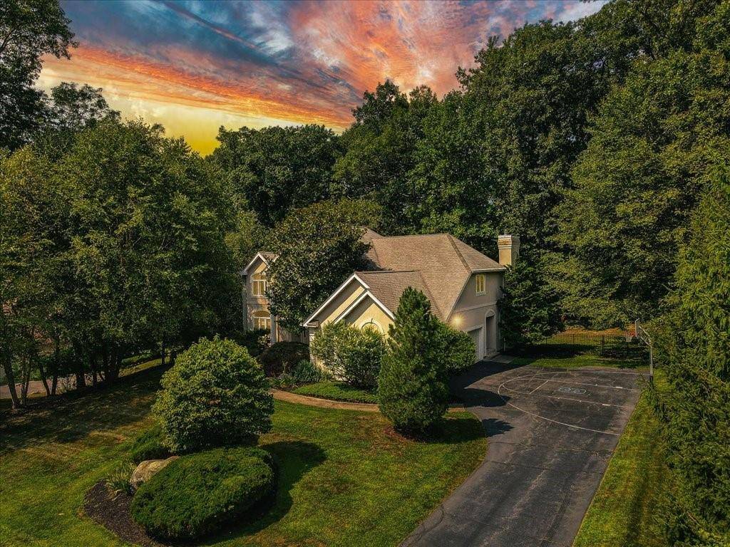 Suffern, NY 10901,17 Golf Course DR