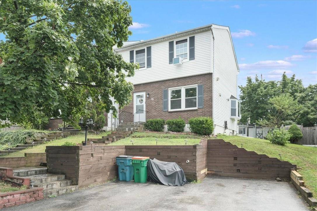 Beacon, NY 12508,18 Harbor Hill CT