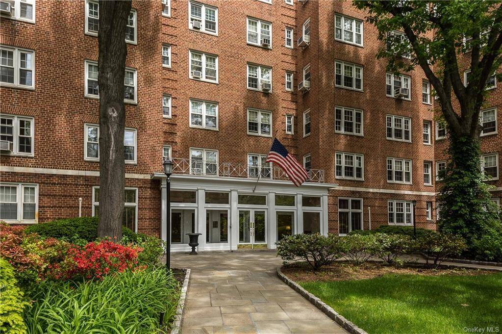 Bronxville, NY 10708,949 Palmer RD #1B