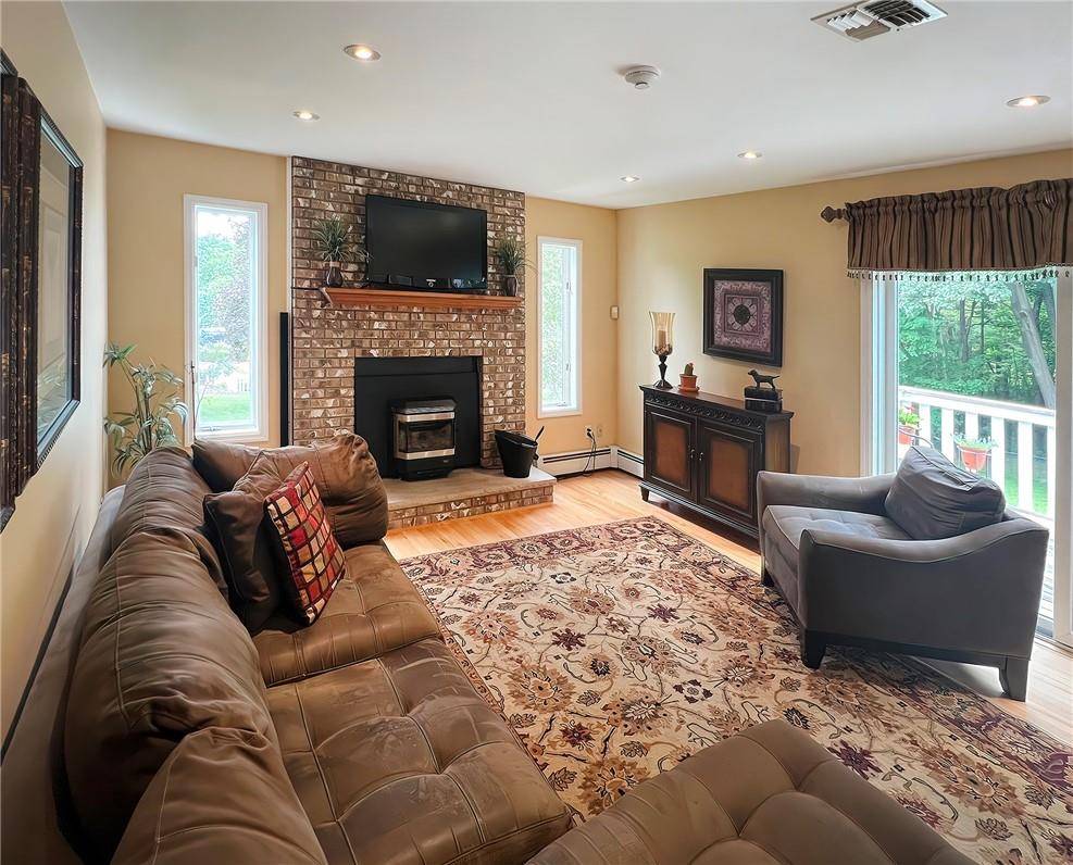 Chester, NY 10918,60 Rose Ann LN