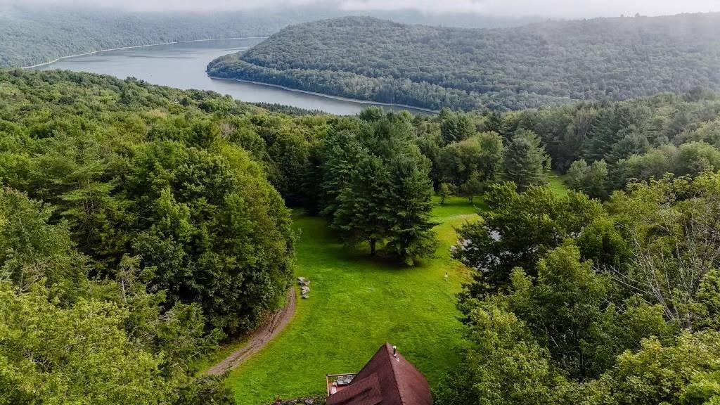 Roscoe, NY 12776,365 Via Appian WAY