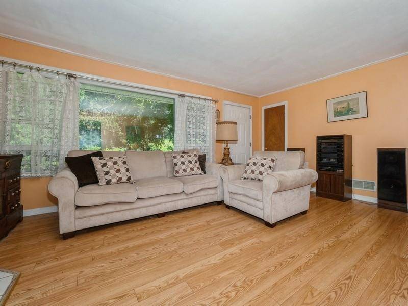 Poughkeepsie, NY 12603,508 Noxon RD