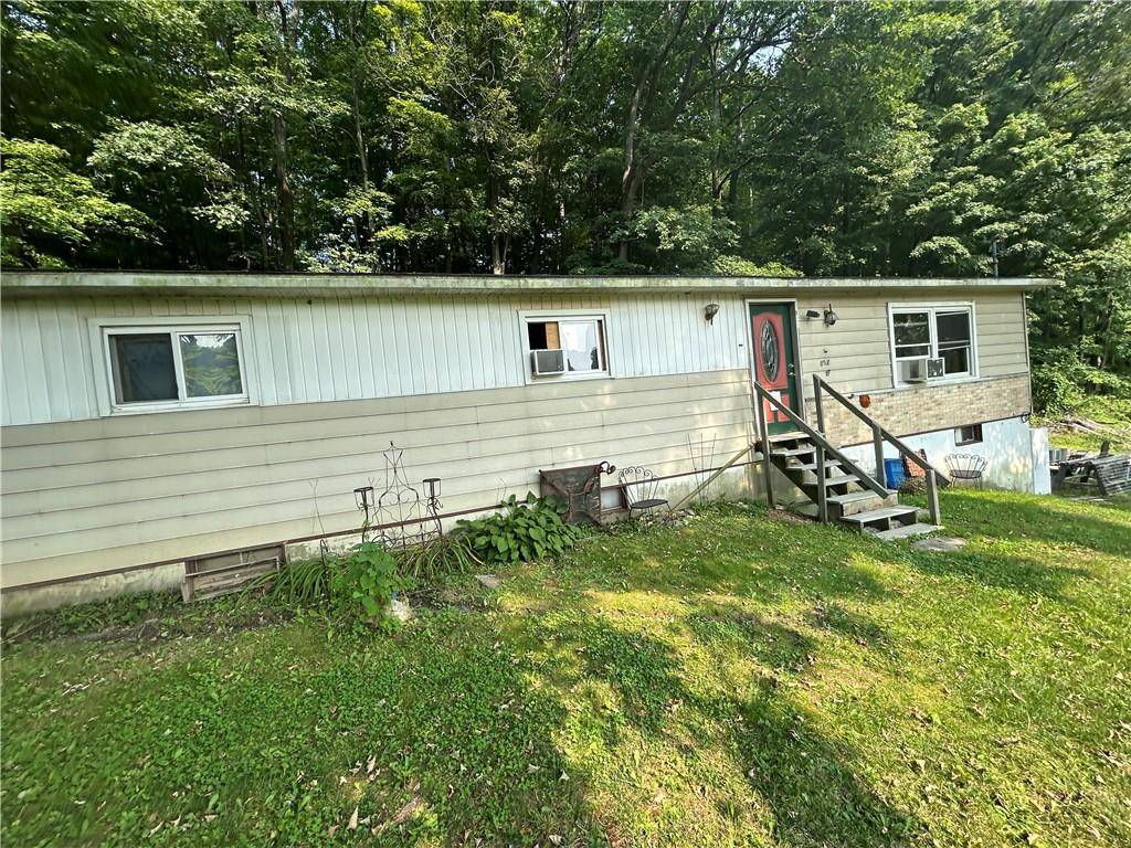 Millerton, NY 12546,152 Cooper RD