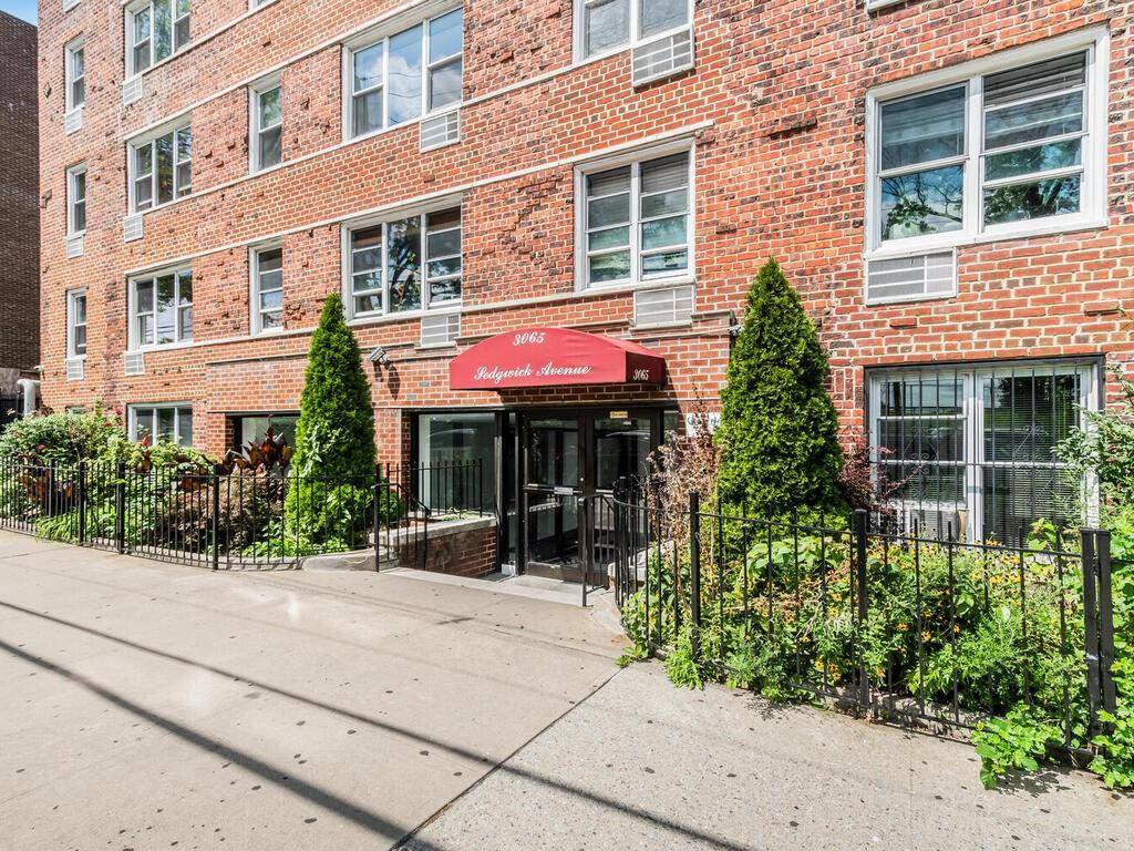 Bronx, NY 10468,3065 Sedgwick AVE #3A