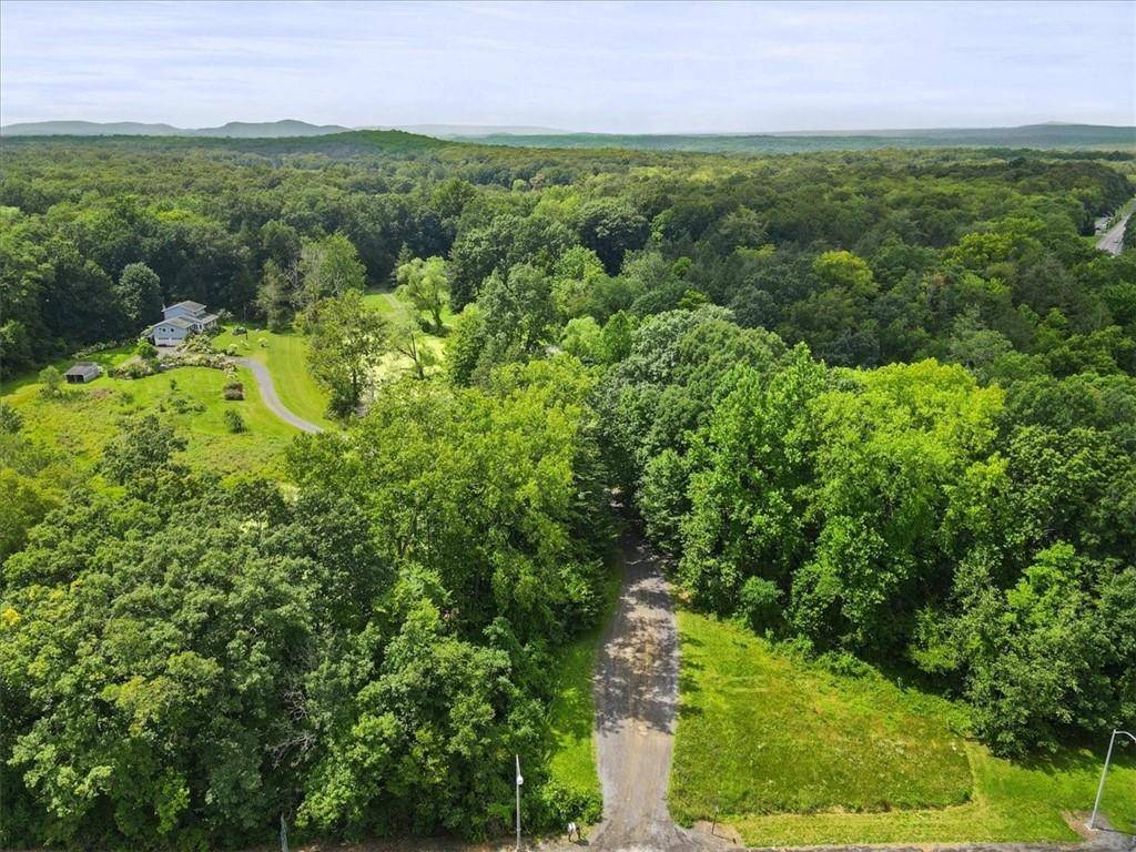 Rhinebeck, NY 12572,Beckrick DR