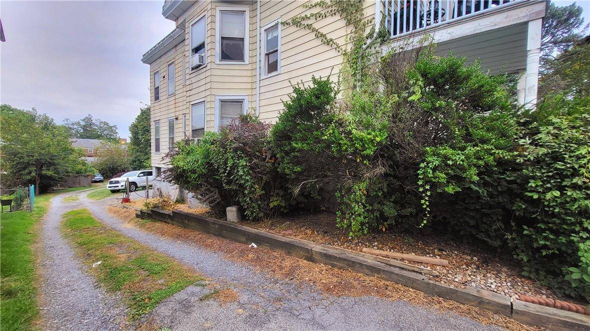 Poughkeepsie, NY 12601,34 Corlies AVE