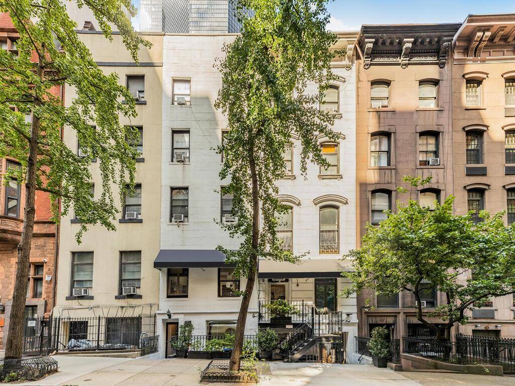 New York (manhattan), NY 10016,115 E 39th ST