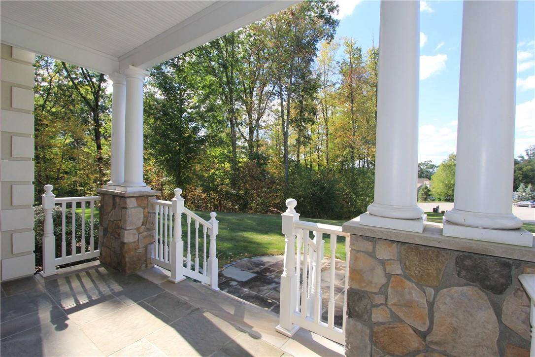 Carmel, NY 10512,19 Parkview CIR