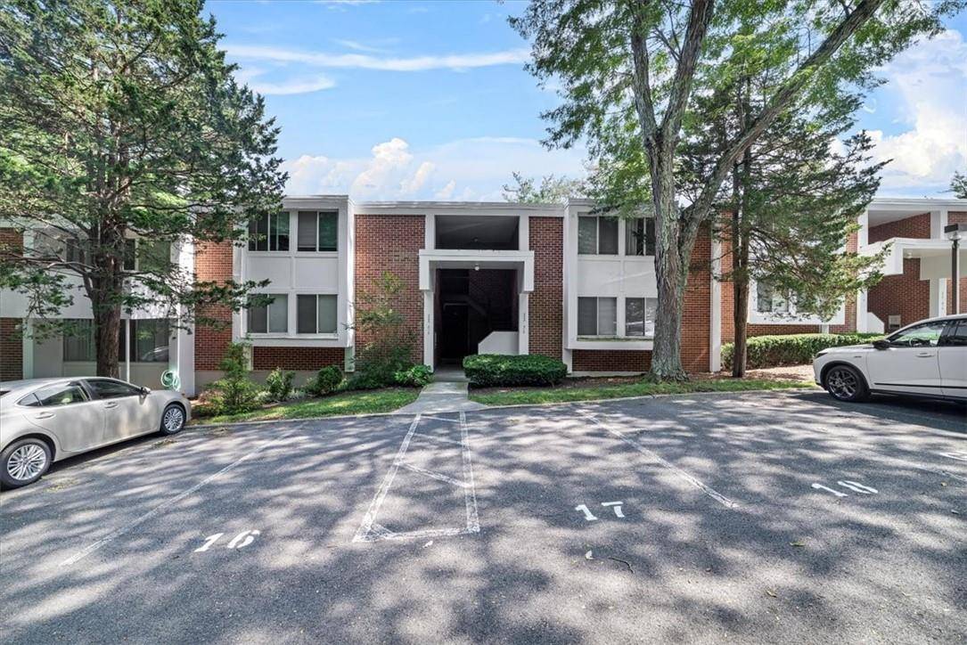 Hartsdale, NY 10530,323 Tallwood DR #323