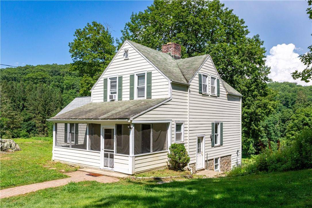 Pawling, NY 12564,420 Quaker Hill RD