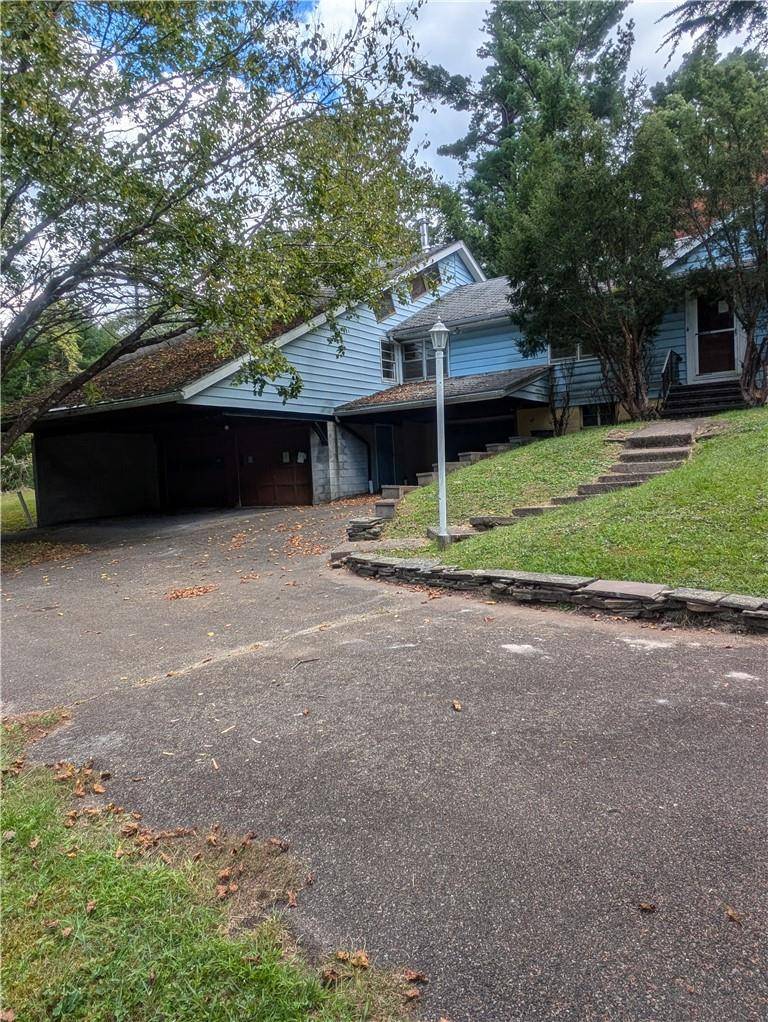 Woodstock, NY 12498,36 Playhouse LN
