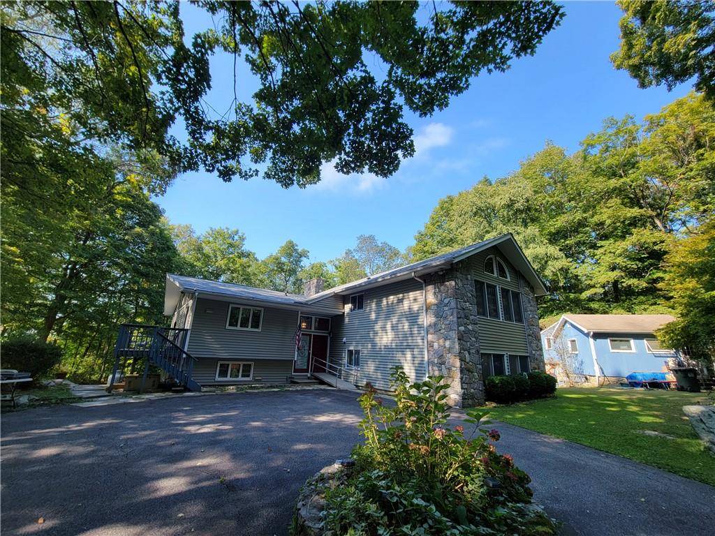 Mahopac, NY 10541,25 Barrett Hill RD