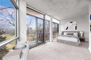 Hartsdale, NY 10530,250 S Central Park AVE #2H