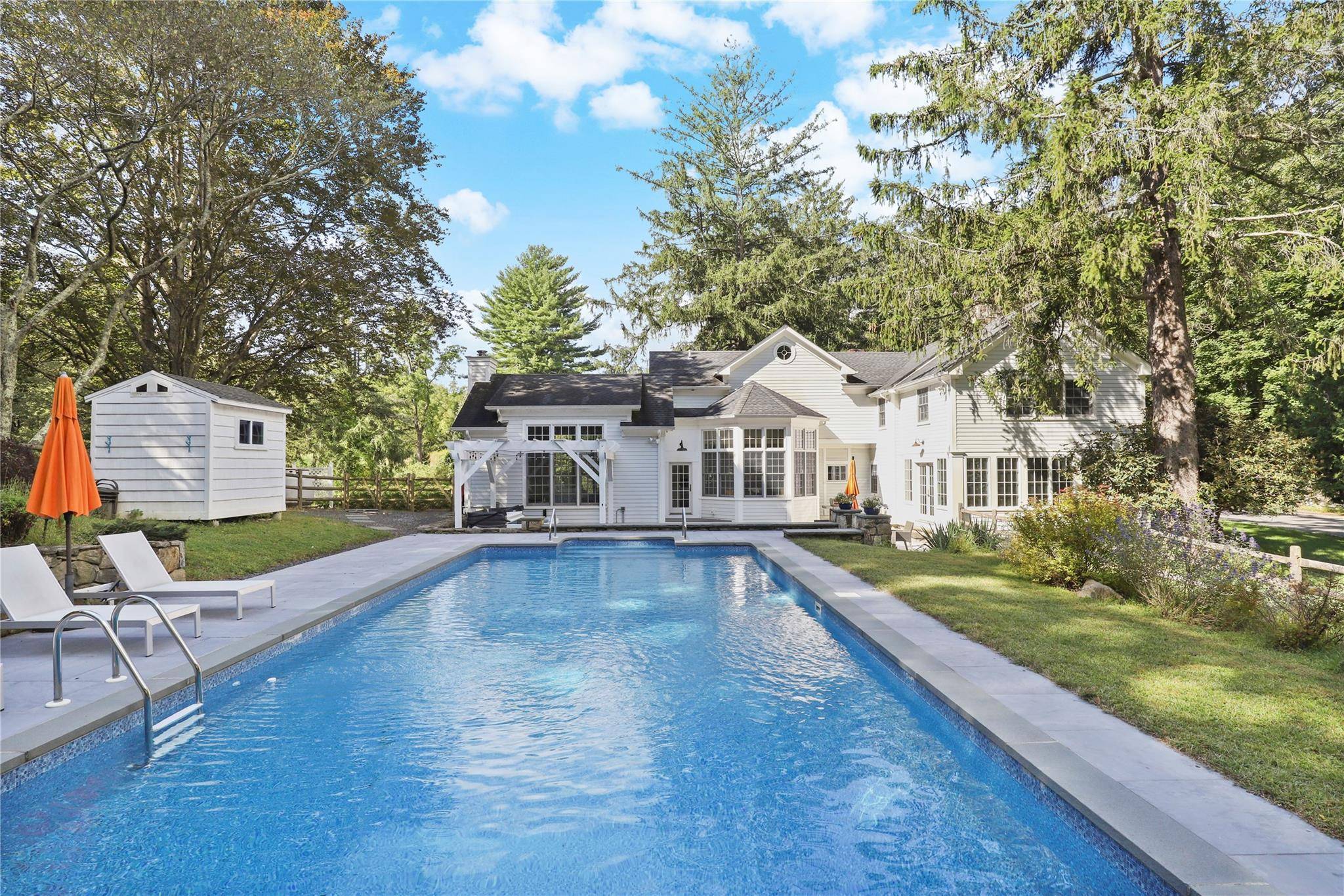 Pound Ridge, NY 10576,56 West LN