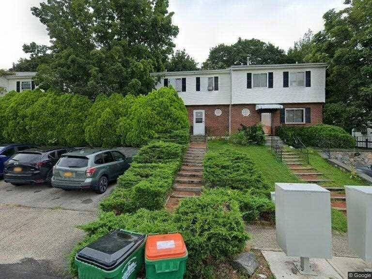 Beacon, NY 12508,518 Harbor View CT