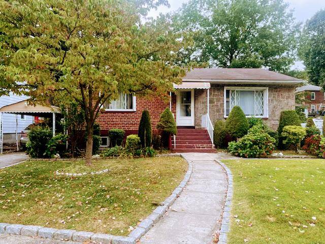 Yonkers, NY 10704,12 Maple PL