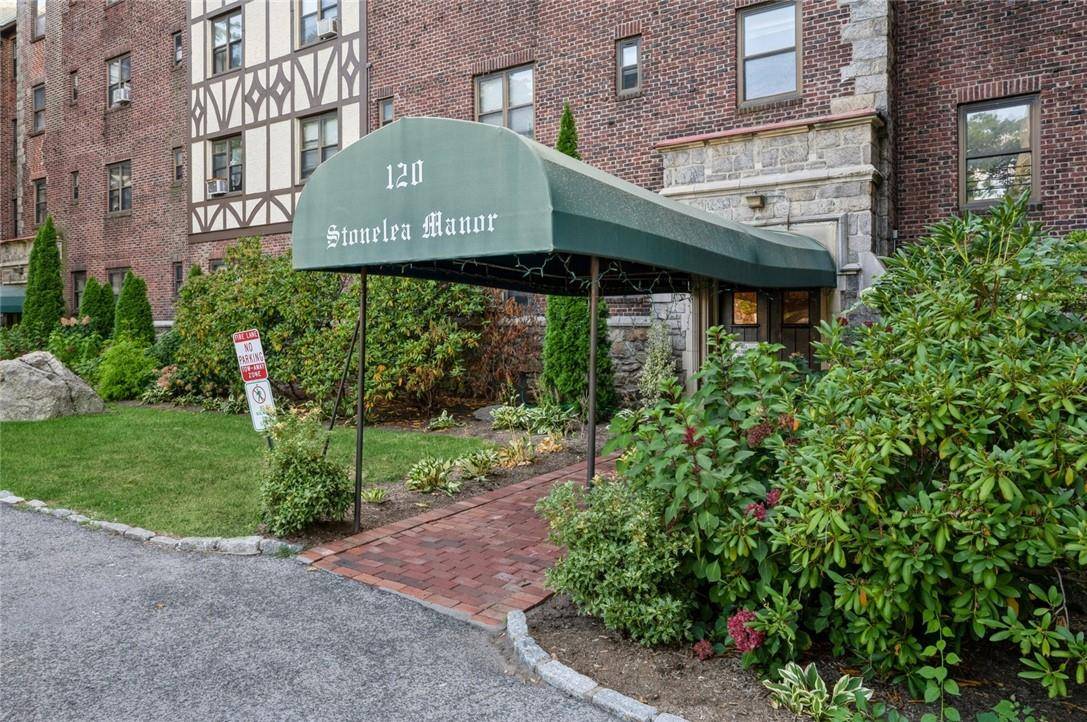 New Rochelle, NY 10801,120 Stonelea PL #3G