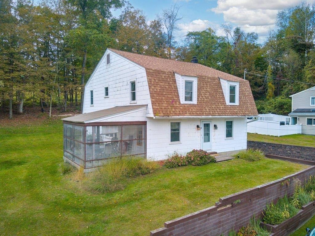 Ellenville, NY 12428,6 Carnation AVE