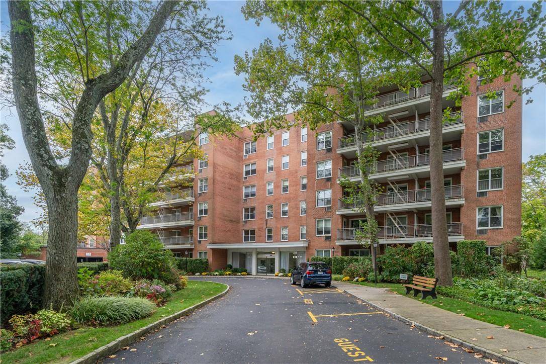 Hartsdale, NY 10530,177 E Hartsdale AVE #2H