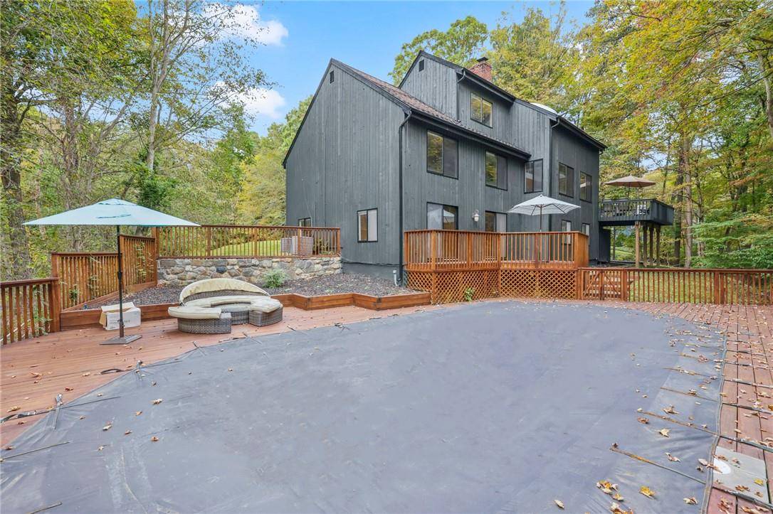 Pound Ridge, NY 10576,47 Indian Hill RD